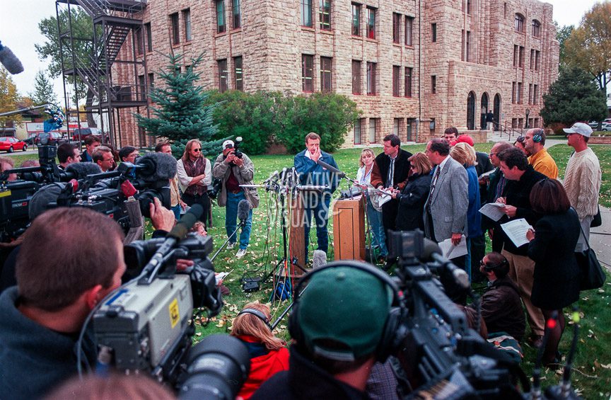 Laramie Police Department Sgt. Rob DeBree takes questions during a press conference outside the Albany County Courthouse in Laramie, Wyoming on Tusday, October 13, 1998. Photo by Richard Alan Hannon
